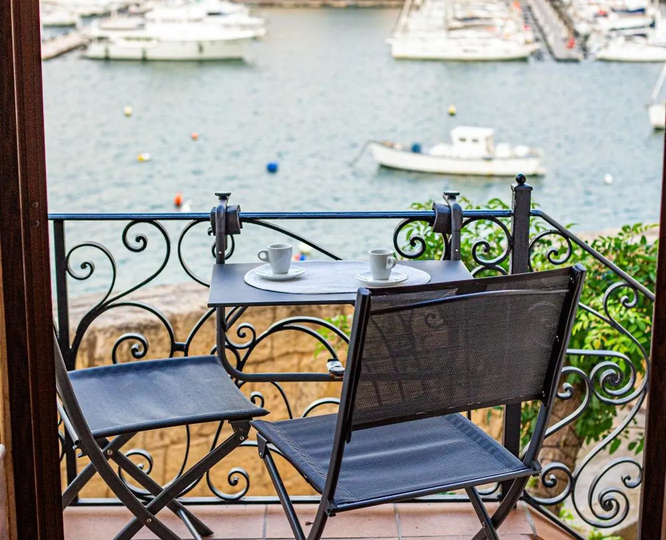 Seagull Birgu - Waterfront Home Malta